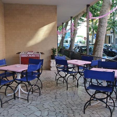 Hotel Zaghini Rimini Exterior photo