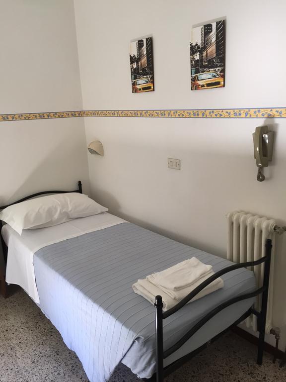 Hotel Zaghini Rimini Room photo
