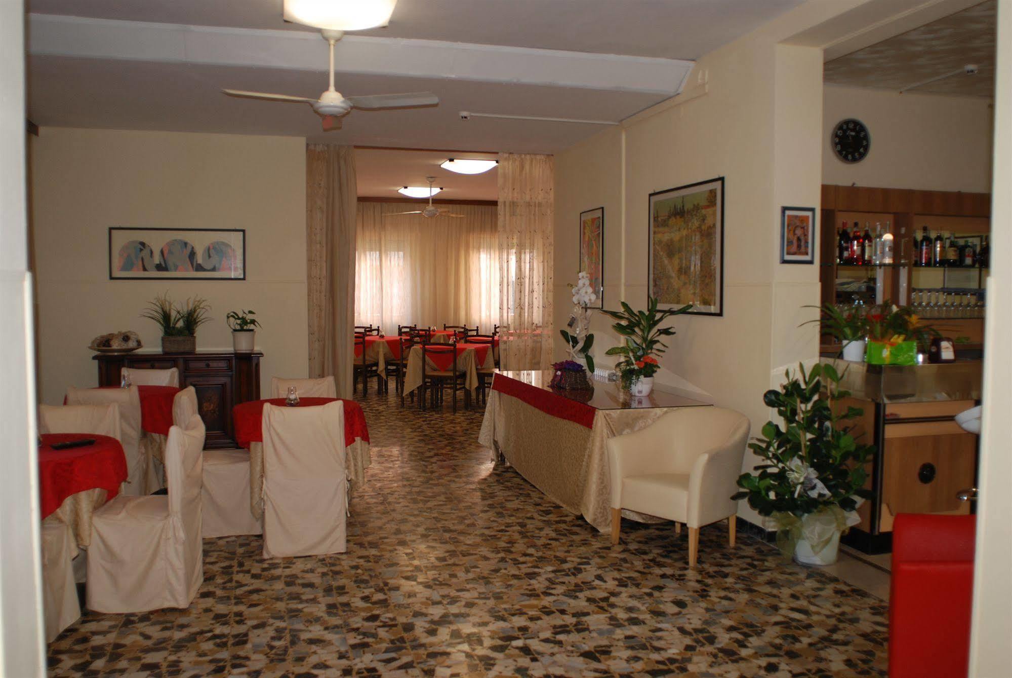 Hotel Zaghini Rimini Exterior photo